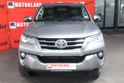 2017 Toyota Fortuner 2.4 GD-6 R/B Auto full