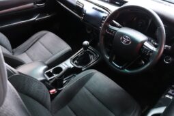 2021 Toyota Hilux 2.8 GD-6 RB Legend E/Cab 4×4 (M) full