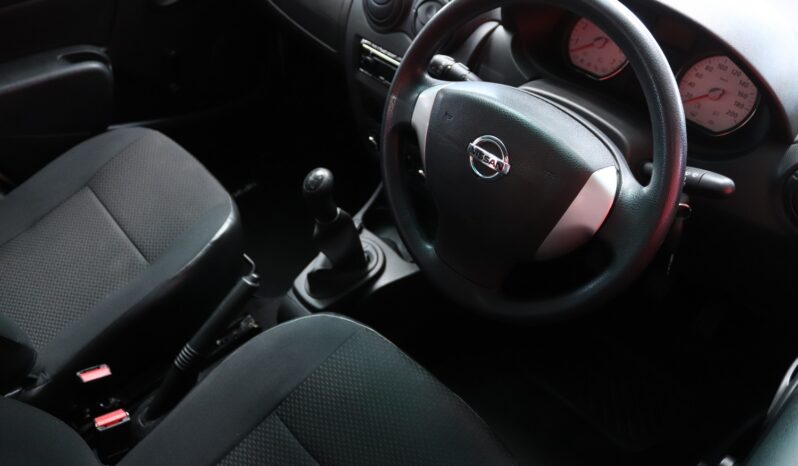 2023 Nissan NP200 1.6 A/C Safety Pack full