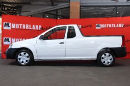 2023 Nissan NP200 1.6 A/C Safety Pack full