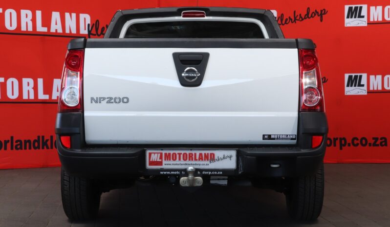 2023 Nissan NP200 1.6 A/C Safety Pack full