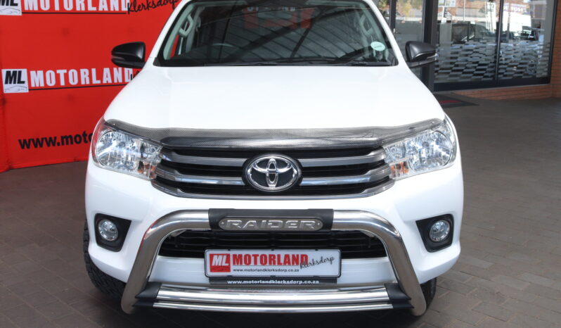 2017 Toyota Hilux 2.4 GD-6 SRX D/C (M) full