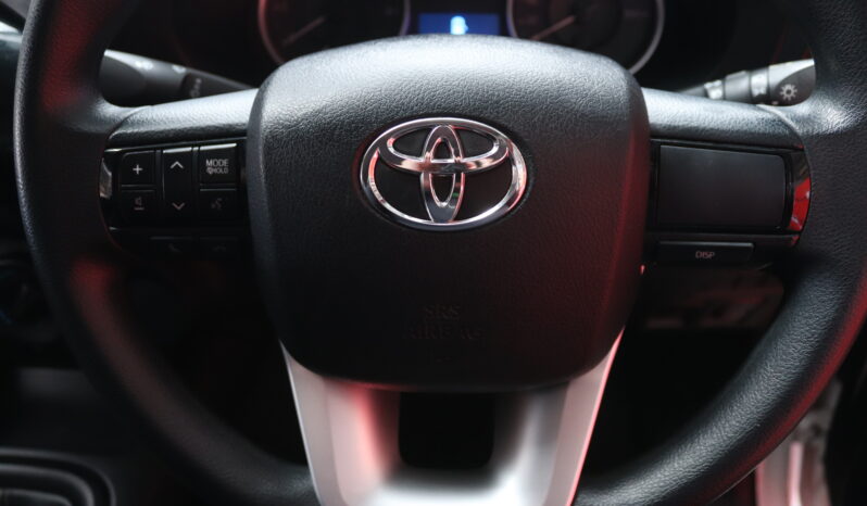 2017 Toyota Hilux 2.4 GD-6 SRX D/C (M) full