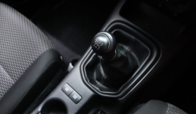 2017 Toyota Hilux 2.4 GD-6 SRX D/C (M) full