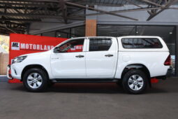 2017 Toyota Hilux 2.4 GD-6 SRX D/C (M) full