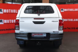 2017 Toyota Hilux 2.4 GD-6 SRX D/C (M) full