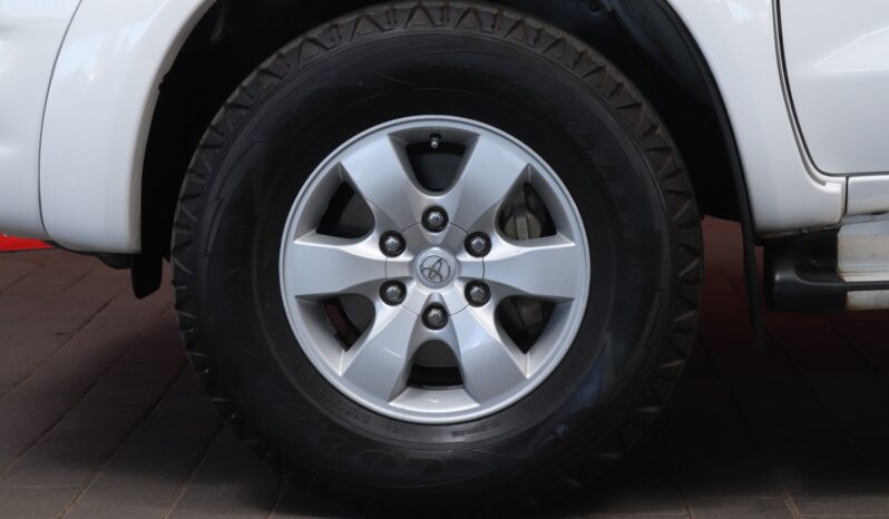 2011 Toyota Hilux 2.7 VVTI R/B Raider D/C (M) full