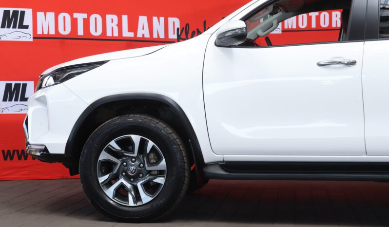 2023 Toyota Fortuner 2.4 GD-6 R/B A/T full