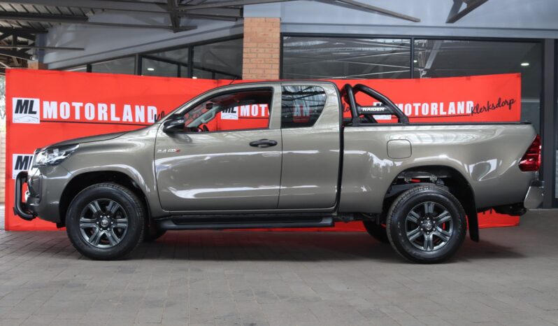 2022 Toyota Hilux 2.4 GD-6 RB Raider A/T P/U E/Cab full