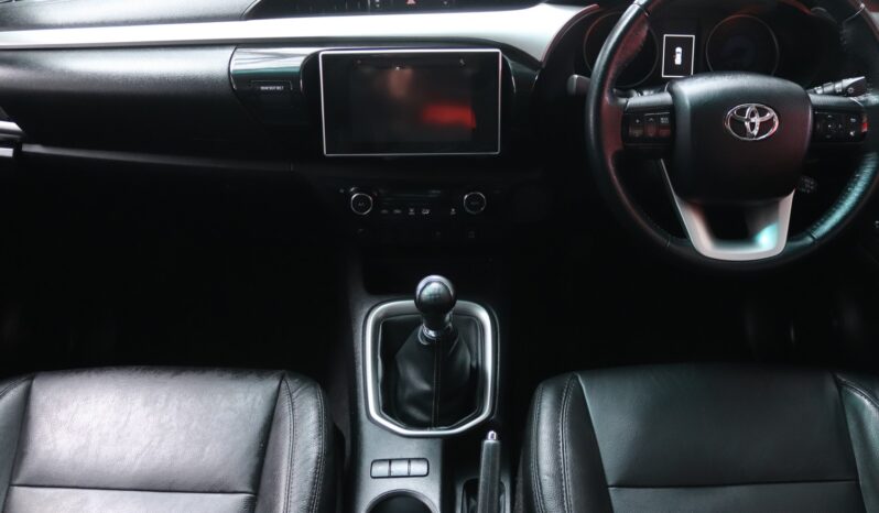 2017 Toyota Hilux 2.8 GD-6 RB Raider P/U D/C (M) full