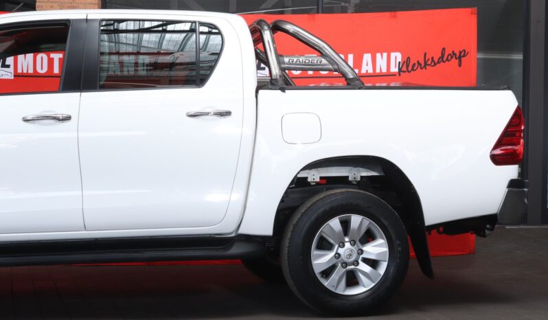 2017 Toyota Hilux 2.8 GD-6 RB Raider P/U D/C (M) full