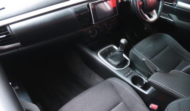2017 Toyota Hilix 2.8 GD-6 Raider 4×4 P/U E/Cab (M) full