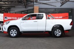 2017 Toyota Hilix 2.8 GD-6 Raider 4×4 P/U E/Cab (M) full