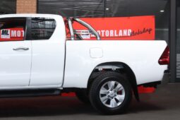 2017 Toyota Hilix 2.8 GD-6 Raider 4×4 P/U E/Cab (M) full