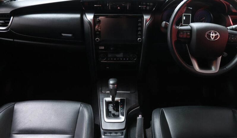 2022 Toyota Fortuner 2.8 GD-6 R/B A/T full