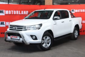 2017 Toyota Hilux 2.8 GD-6 RB Raider P/U D/C (M)