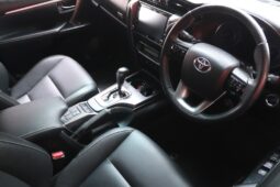 2022 Toyota Fortuner 2.8 GD-6 4×4 VX A/T full