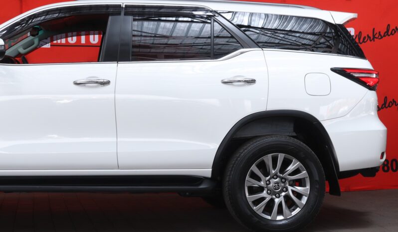 2022 Toyota Fortuner 2.8 GD-6 4×4 VX A/T full