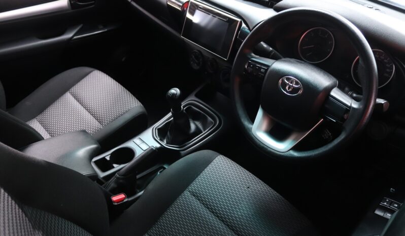 2018 Toyota Hilux 2.4 GD-6 RB SRX P/U E/Cab (M) full