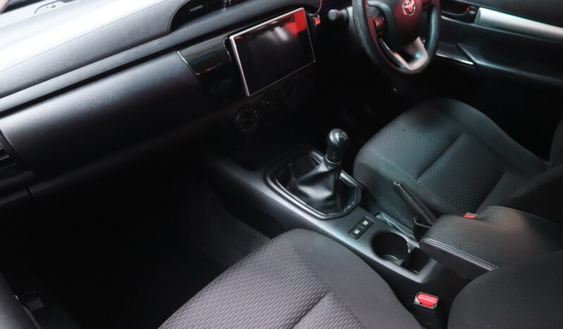 2018 Toyota Hilux 2.4 GD-6 RB SRX P/U E/Cab (M) full