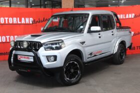2023 Mahindra Pik Up 2.2 MHawk S11 4×4 A/T D/C