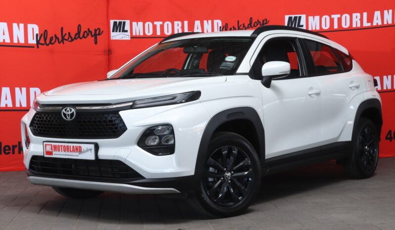 2024 Toyota Starlet Cross 1.5 XS A/T full