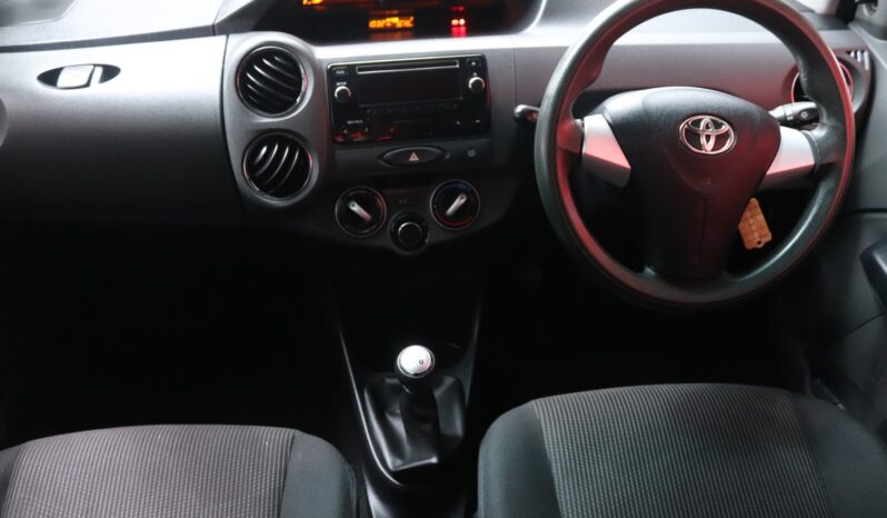 2019 Toyota Etios 1.5 Xs/Sprint Dr full