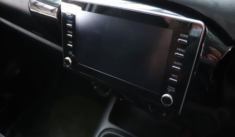 2025 Toyota Hilux 2.4 GD-6 RB Raider E/Cab (M) full