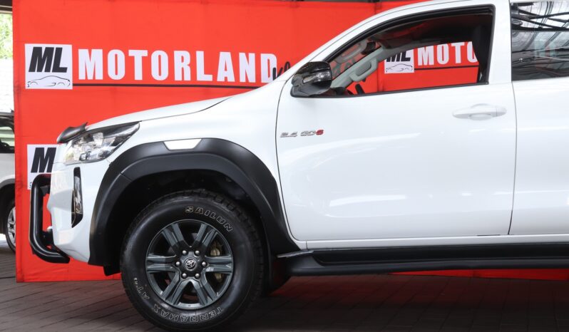 2025 Toyota Hilux 2.4 GD-6 RB Raider E/Cab (M) full