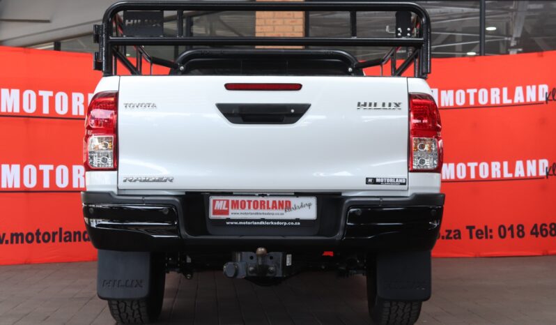 2025 Toyota Hilux 2.4 GD-6 RB Raider E/Cab (M) full