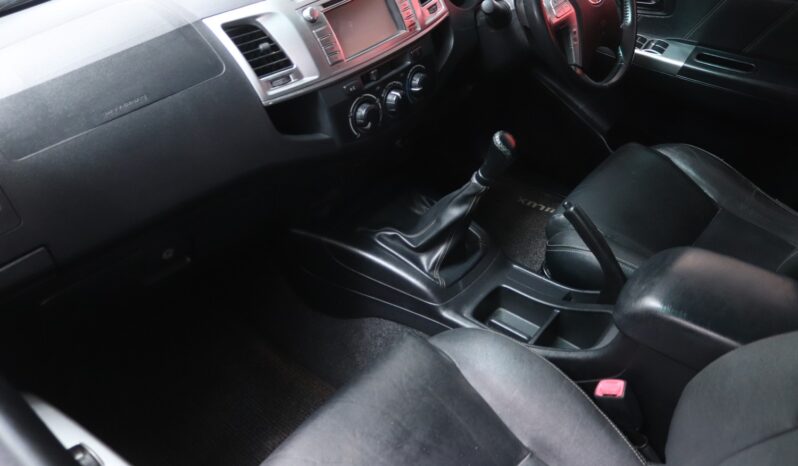 2014 Toyota Hilux 2.5 D-4D Legend 45 D/C (M) full