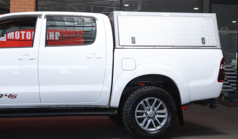 2014 Toyota Hilux 2.5 D-4D Legend 45 D/C (M) full