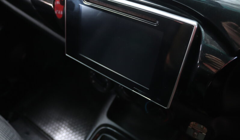 2019 Toyota Hilux 2.8 GD-6 RB Raider P/U E/Cab (M) full