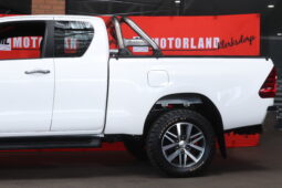 2019 Toyota Hilux 2.8 GD-6 RB Raider P/U E/Cab (M) full