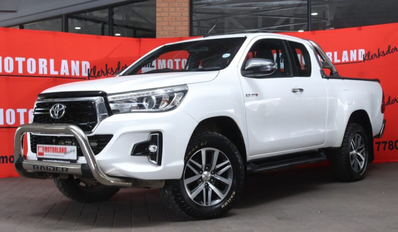 2019 Toyota Hilux 2.8 GD-6 RB Raider P/U E/Cab (M) full