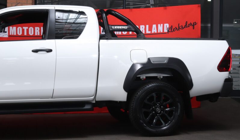 2022 Toyota Hilux 2.8 GD-6 RB Legend 4×4 P/U E/Cab (M) full