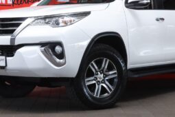 2016 Toyota Fortuner 2.4 GD-6 R/B (M) full