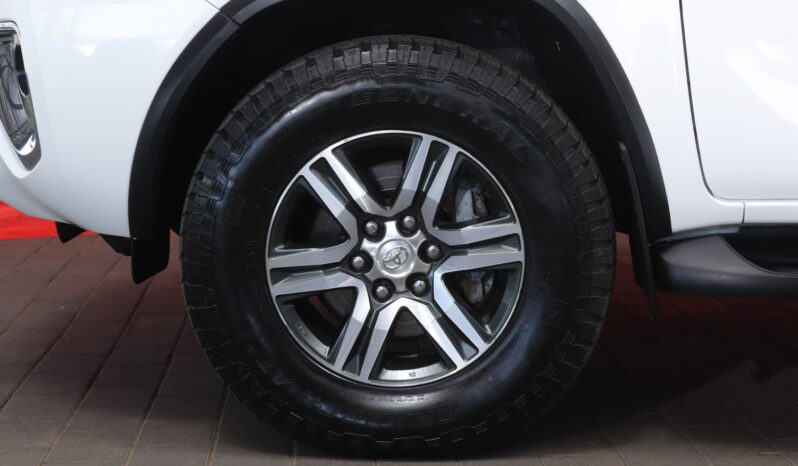 2016 Toyota Fortuner 2.4 GD-6 R/B (M) full