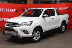 2016 Toyota Hilux 2.8 GD-6 RB Raider P/U E/Cab (M)