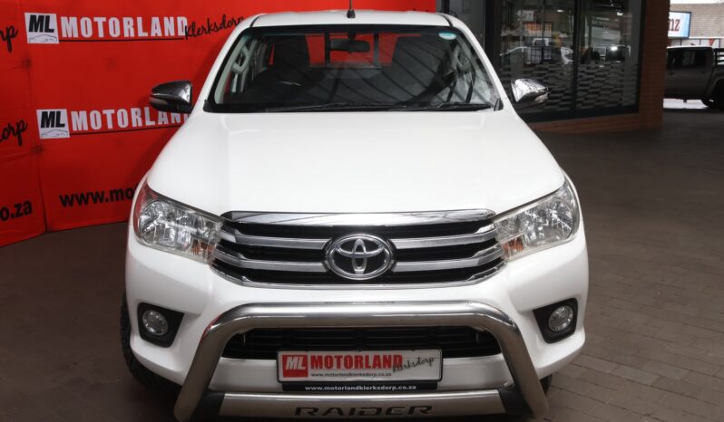 2016 Toyota Hilux 2.8 GD-6 RB Raider P/U E/Cab (M) full