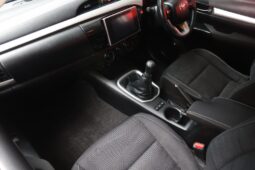2016 Toyota Hilux 2.8 GD-6 RB Raider P/U E/Cab (M) full