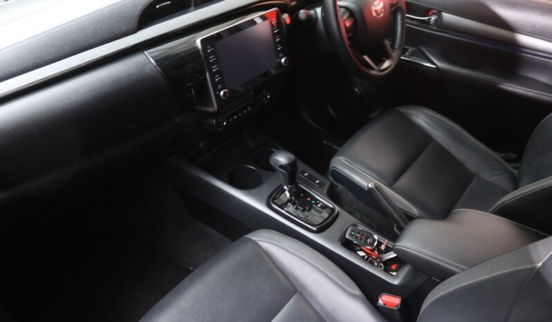 2022 Toyota Hilux 2.8 GD-6 RB Legend D/C Auto full