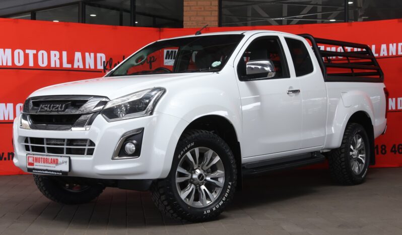 2017 Isuzu KB300 D-Teq LX A/T E/Cab full