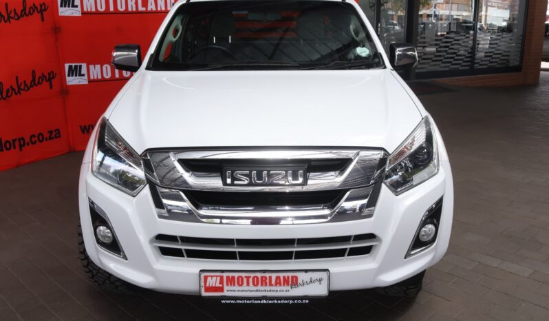 2017 Isuzu KB300 D-Teq LX A/T E/Cab full
