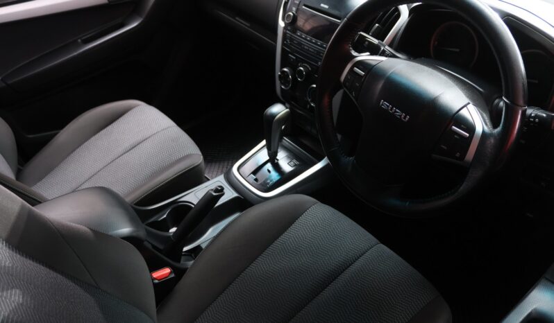 2017 Isuzu KB300 D-Teq LX A/T E/Cab full
