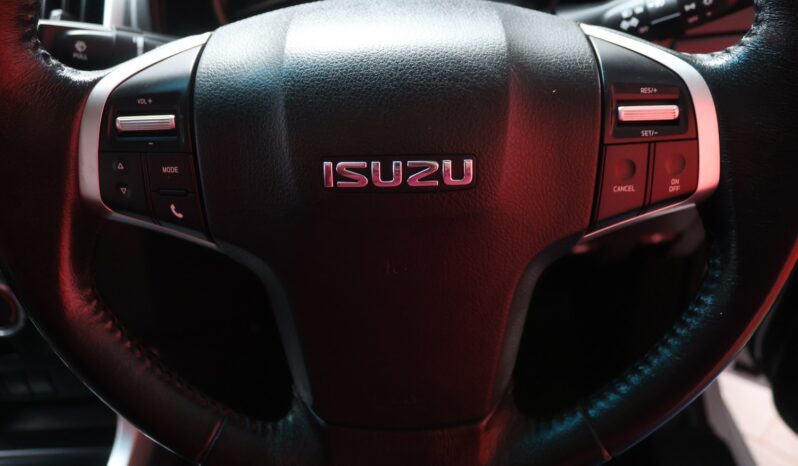 2017 Isuzu KB300 D-Teq LX A/T E/Cab full