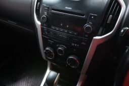 2017 Isuzu KB300 D-Teq LX A/T E/Cab full