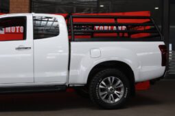 2017 Isuzu KB300 D-Teq LX A/T E/Cab full