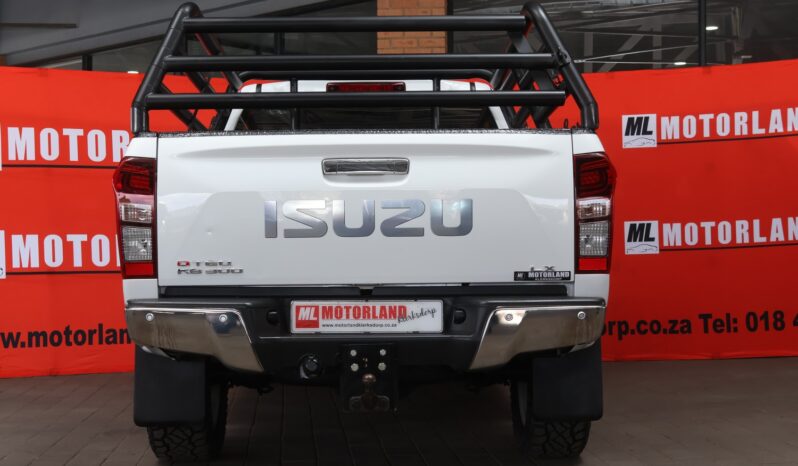 2017 Isuzu KB300 D-Teq LX A/T E/Cab full