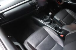 2025 Toyota Hilux 2.8 GD-6 RB Legend P/U E/Cab (M) full